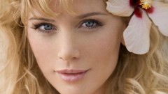 Woman close-up faces blondes