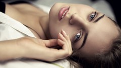 Woman close-up faces blue eyes brunettes