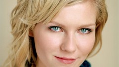 Woman close-up Kirsten Dunst faces Actress blondes