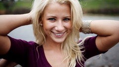 Woman close-up smiley faces blondes Taylor McCutchan