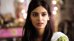 Woman cocktail Diana Penty