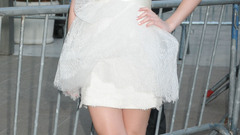 Woman Dakota Fanning