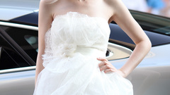 Woman Dakota Fanning