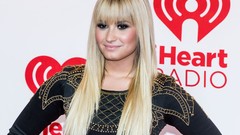 Woman demi lovato blondes bangs