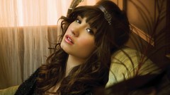 Woman demi lovato brunettes