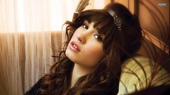 Woman demi lovato brunettes