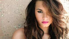 Woman demi lovato brunettes