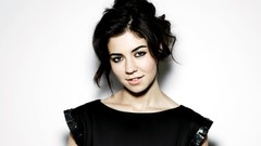 Woman Diamonds singers models Marina The Diamonds