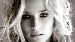 Woman Diane Kruger faces Actress