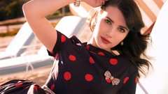 Woman dress Actress brunettes emma roberts