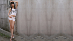 Woman earrings asians brunettes Hwang Mi Hee