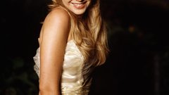 Woman Elisabeth Harnois