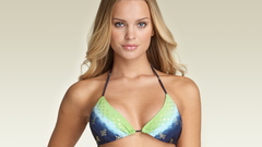 Woman elisandra tomacheski Simple