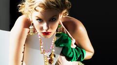 Woman elisha cuthbert