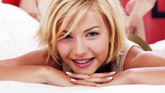 Woman elisha cuthbert