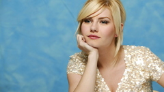 Woman elisha cuthbert Actress