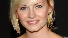Woman elisha cuthbert Actress