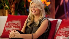 Woman elisha cuthbert Actress