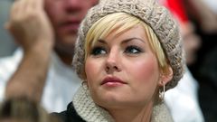 Woman elisha cuthbert faces