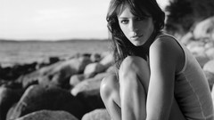 Woman Elizabeth Hurley Actress grayscale