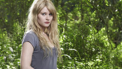 Woman Emilie de Ravin