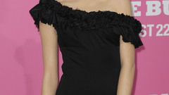 Woman emma stone earrings