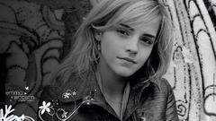 Woman emma watson grayscale