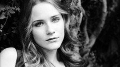 Woman evan rachel wood greyscale