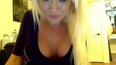 Woman eyelashes blondes lip gloss striptease Monroe Lee webcam