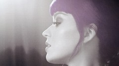 Woman eyelashes juice dress katy perry purple hair lip gloss