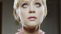 Woman eyes zooey deschanel