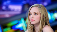 Woman faces Actress amanda seyfried