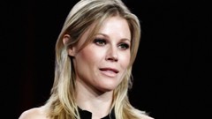 Woman faces Actress blondes MILF Julie Bowen