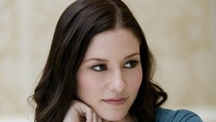 Woman faces Actress brunettes Chyler Leigh