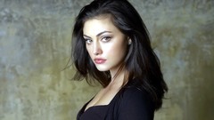 Woman faces Actress green eyes brunettes phoebe tonkin the 