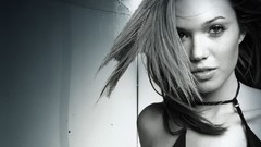 Woman faces Actress mandy moore