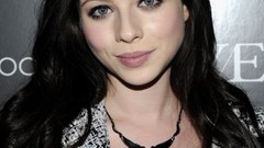 Woman faces Actress michelle trachtenberg