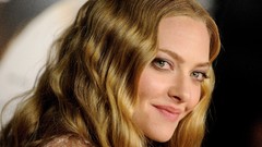 Woman faces blondes amanda seyfried