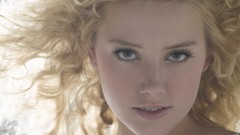 Woman faces blondes amber heard