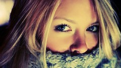 Woman faces blondes blue eyes