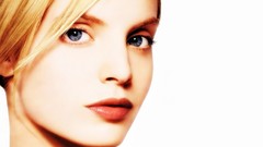 Woman faces blondes blue eyes models mena suvari