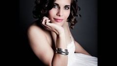 Woman faces blondes brunettes