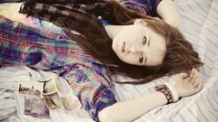 Woman faces blondes brunettes teen portraits