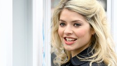 Woman faces blondes holly willoughby