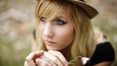 Woman faces blondes models