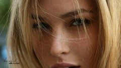 Woman faces blondes models bar refaeli