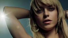 Woman faces blondes models Taryn Manning