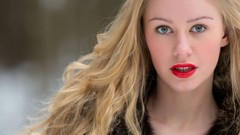 Woman faces blondes red lipstick ella Fame Girls Ella-Famegirls