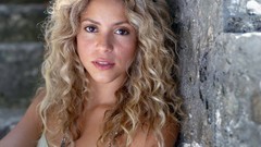 Woman faces blondes shakira singers models