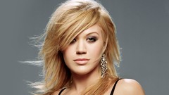 Woman faces blondes singers kelly clarkson